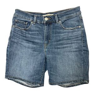 Levi’s Classic Bermuda Denim Jean Shorts Size 27 EUC